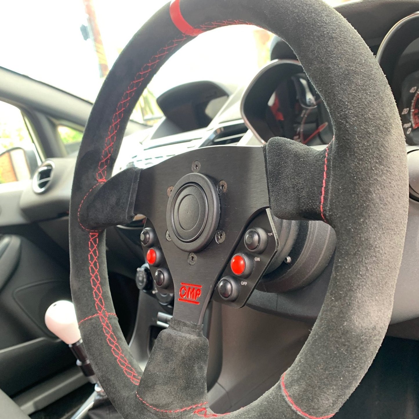 Ford Fiesta MK7 6 Button Cruise Control & Horn Button Panel